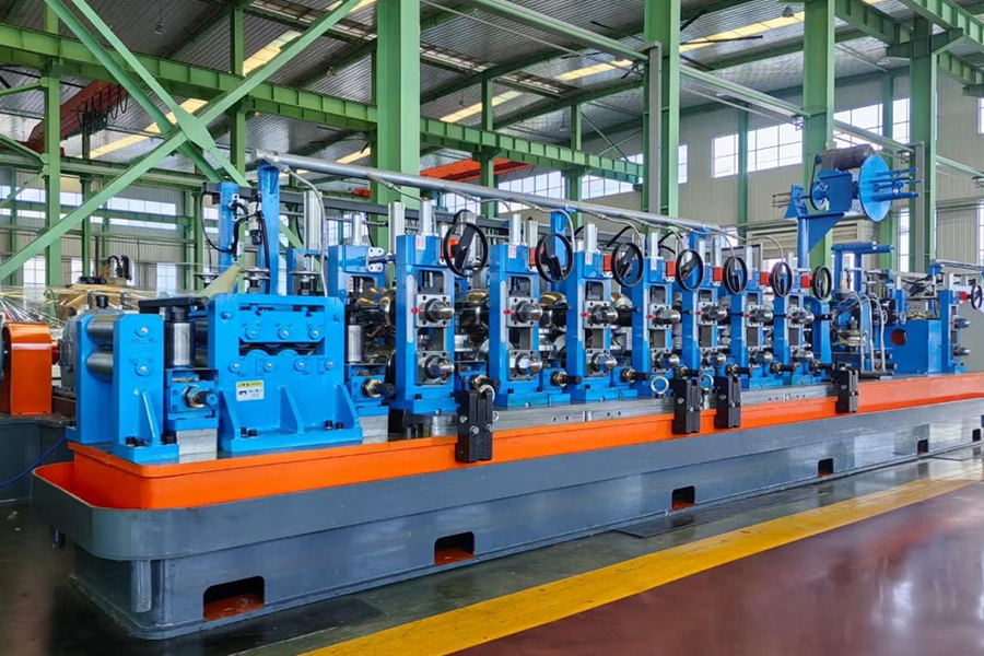 ¿Por qué es importante el proceso de la máquina laminadora de tubos y qué etapas determinan la calidad del tubo?